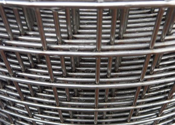 L'immersion chaude Galvanized a soudé l'usine de grillage la vente que directe a galvanisée et le PVC a enduit le grillage soudé