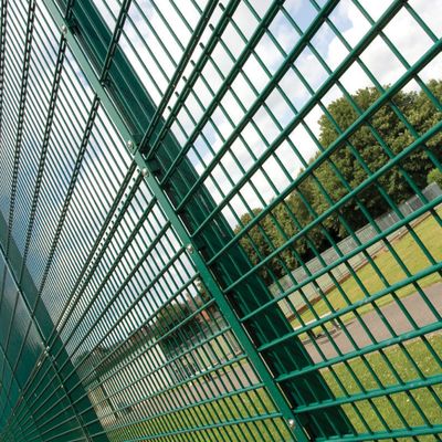Mesh Fencing soudé, a soudé le fil Mesh Fence, la barrière de la Chine, clôture soudée pour la sécurité, fil Mesh Fences