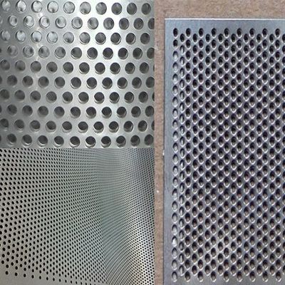 la feuille de poinçon de maille, usine directe perforée de feuillard, maille décorative en métal, a galvanisé le filet de poinçon en acier