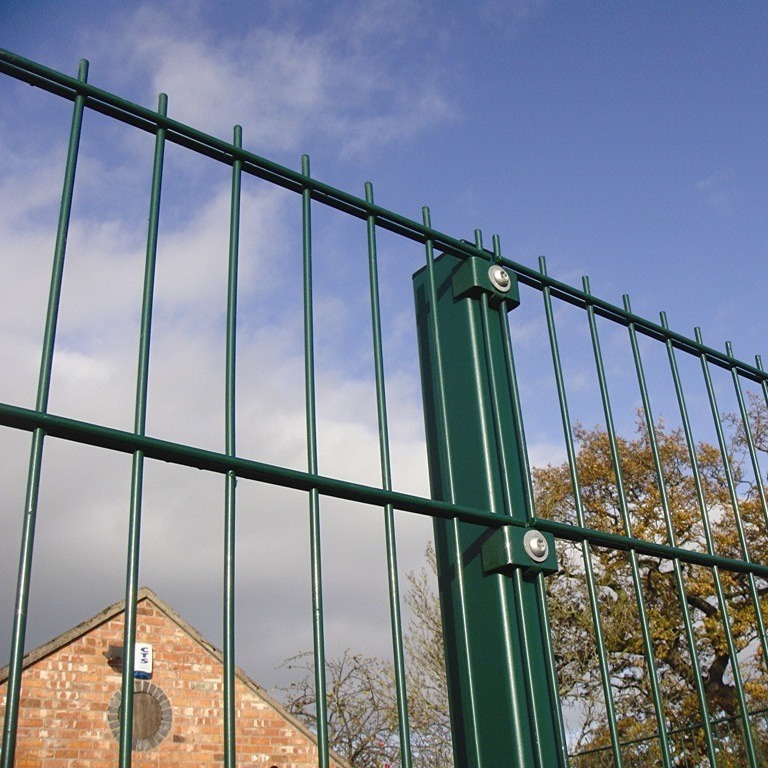 Le double grillage, poudre chaude de l'Allemagne de vente a enduit le fil soudé en acier Mes de double du grillage 868 double de Twin Wire Galvanized